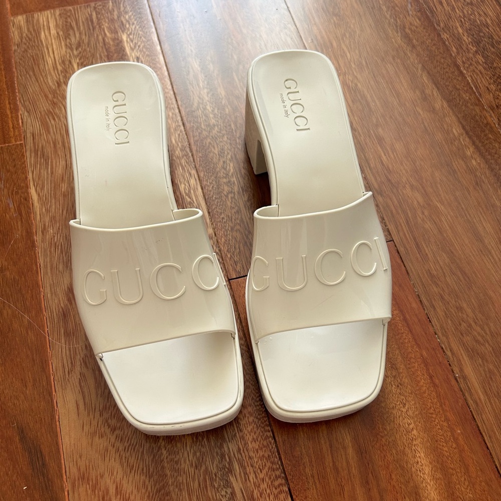 Gucci rubber slide sandal